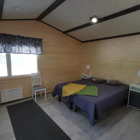 Nyaraló Ollilan Lomamajat *